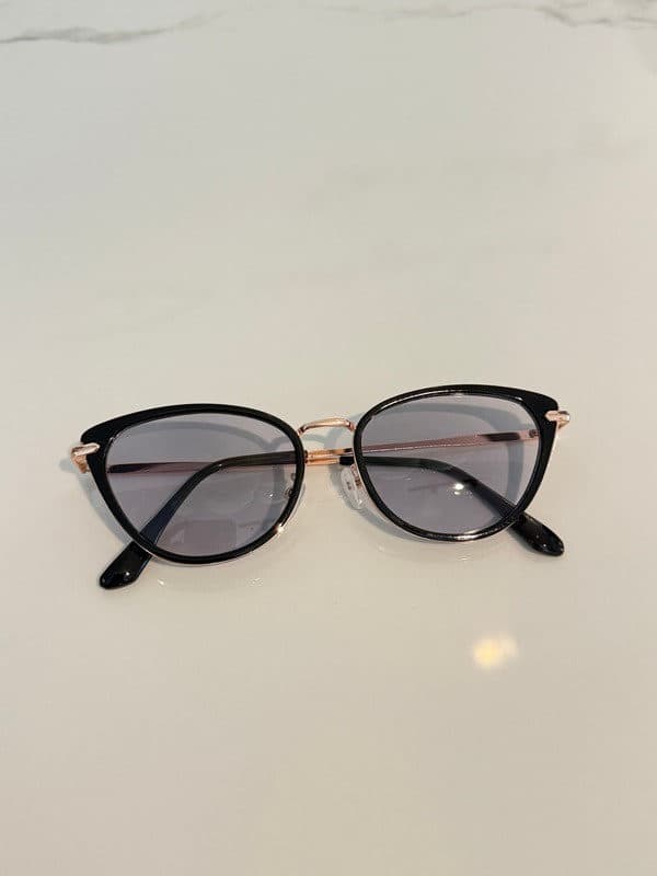 PTC Glossy Small Cat Eye